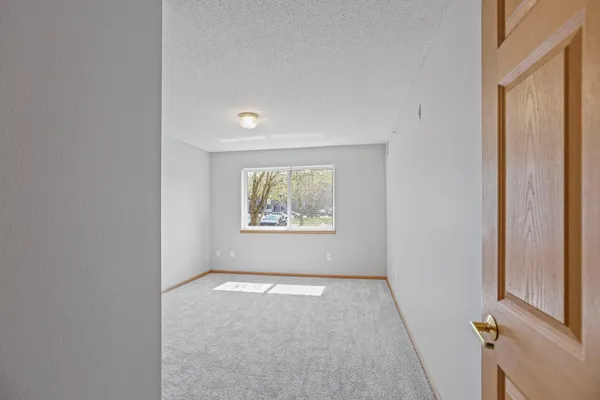 $199,900 | 16510 Tranquility Court, Unit 101, Prior Lake, MN 55372