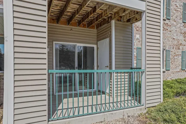 $199,900 | 16510 Tranquility Court, Unit 101, Prior Lake, MN 55372