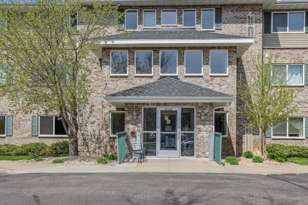 $199,900 | 16510 Tranquility Court, Unit 101, Prior Lake, MN 55372