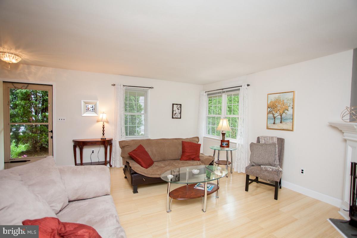 17 Stacey Drive Doylestown, PA 18901 - Photo 11 of 60