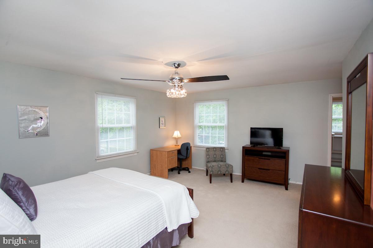 17 Stacey Drive Doylestown, PA 18901 - Photo 38 of 60