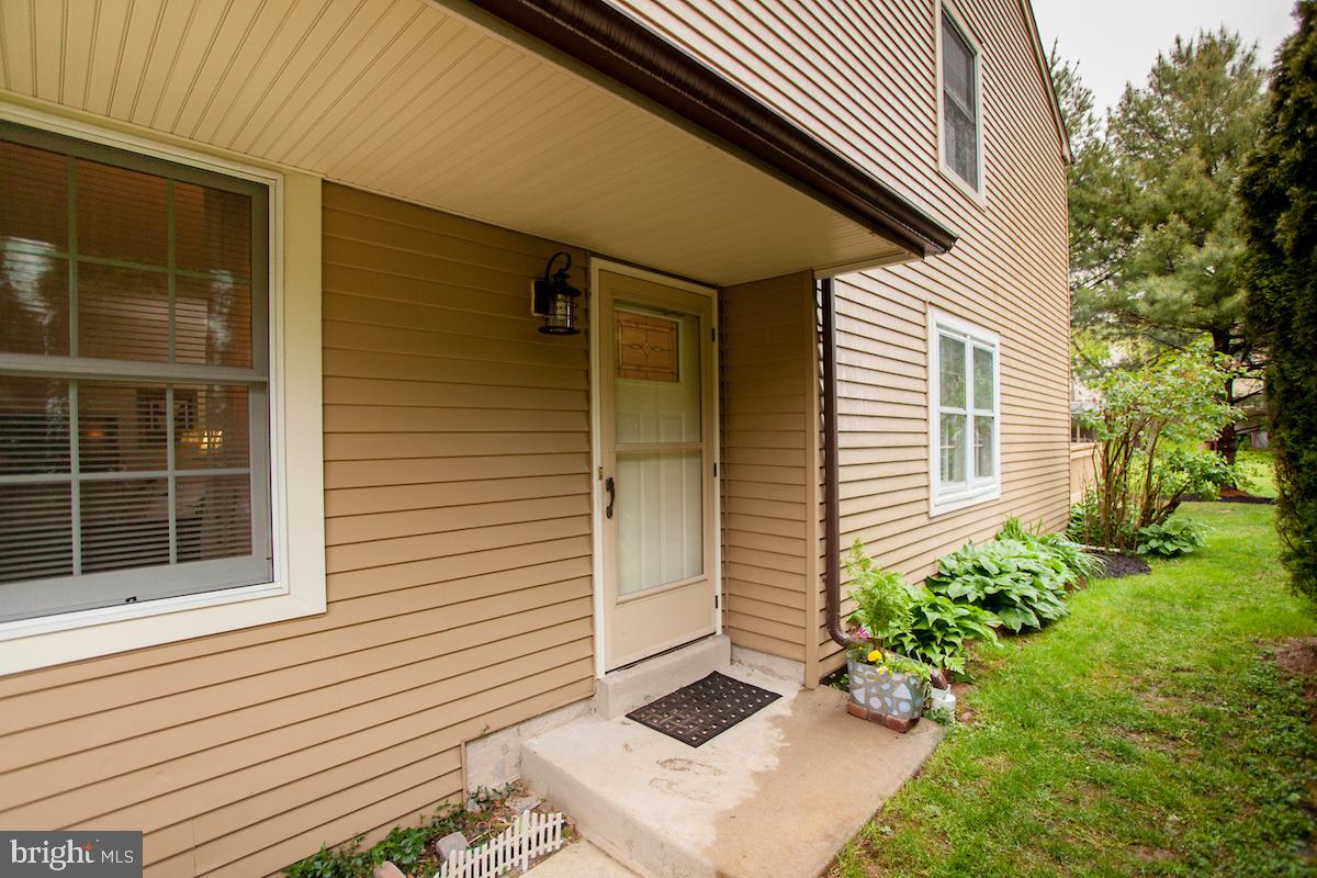 17 Stacey Drive Doylestown, PA 18901 - Photo 6 of 60