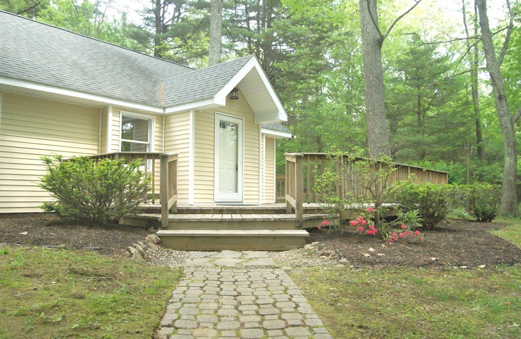 118 East Hill Road Brimfield, MA 01010 - Photo 9 of 19 Gallery Image 9