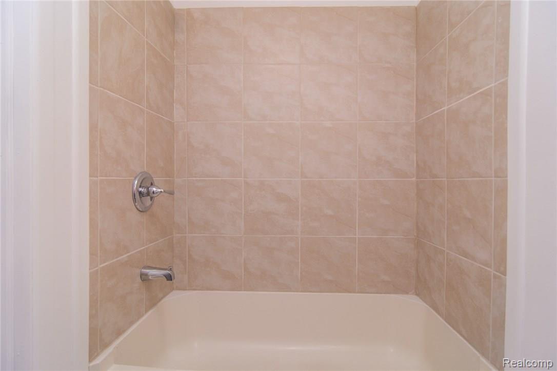 610 North State Street Howell, MI 48843 - Photo 35 of 44 DSC_1669.jpg