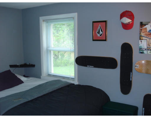 26 Elbridge Road Auburn, MA 01501 - Photo 9 of 13 Gallery Image 9