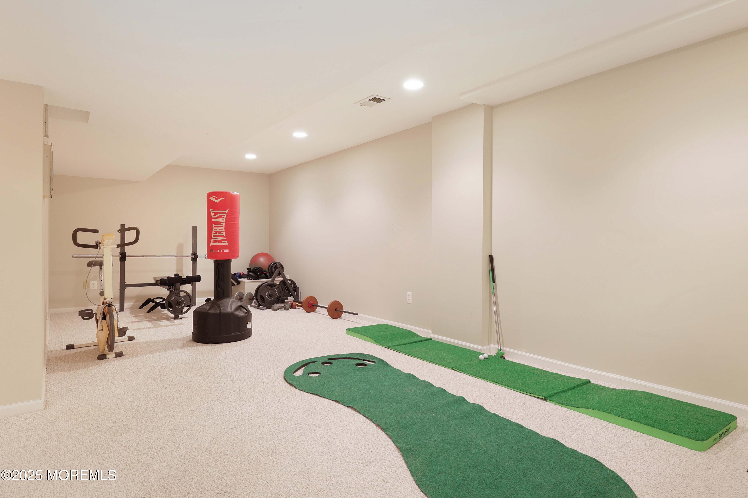 22 Roe Lane Howell, NJ 07731 - Photo 27 of 37 758A2994