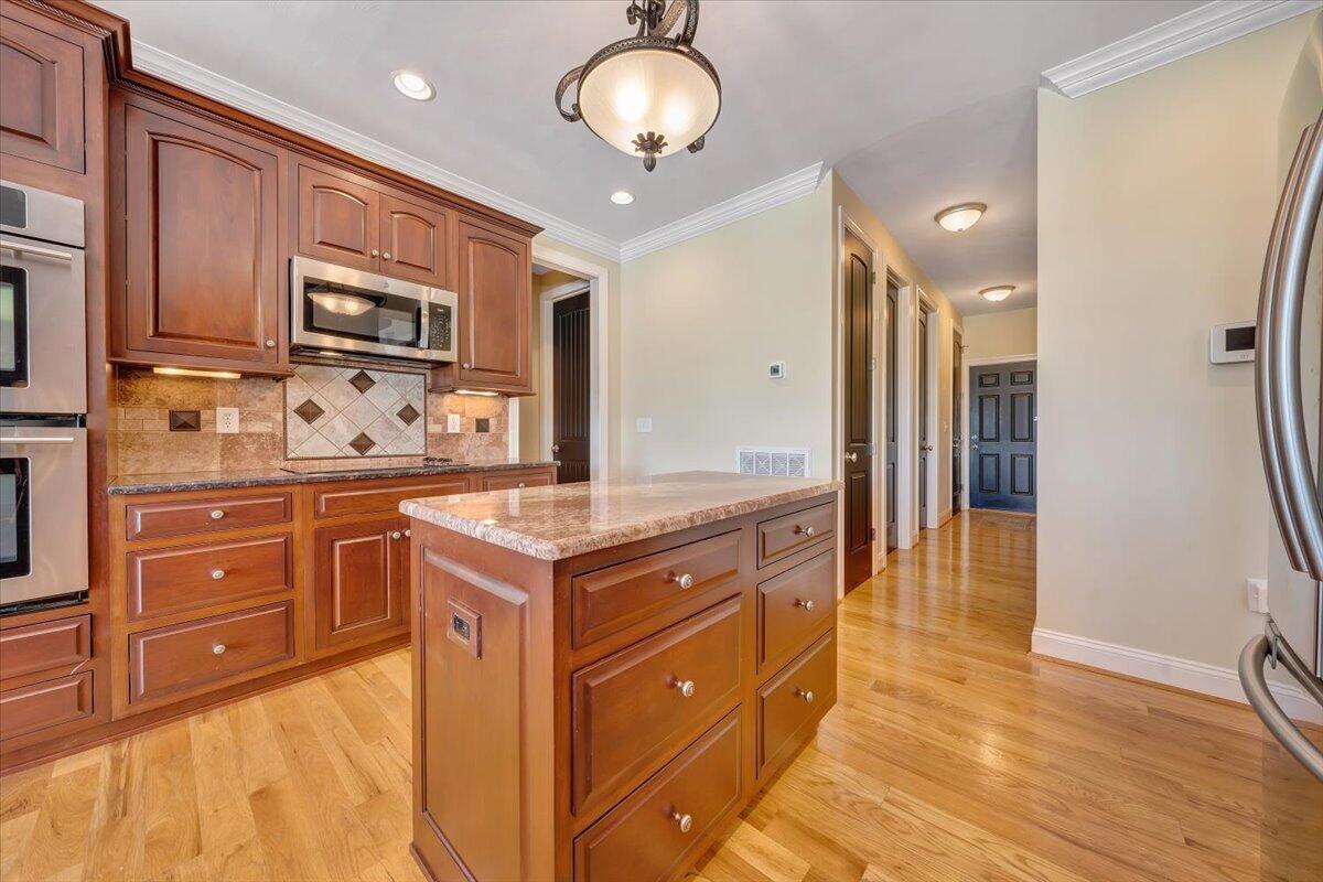 29 Sowder Farm Road Troutville, VA 24175 - Photo 21 of 53 21-MIB08245