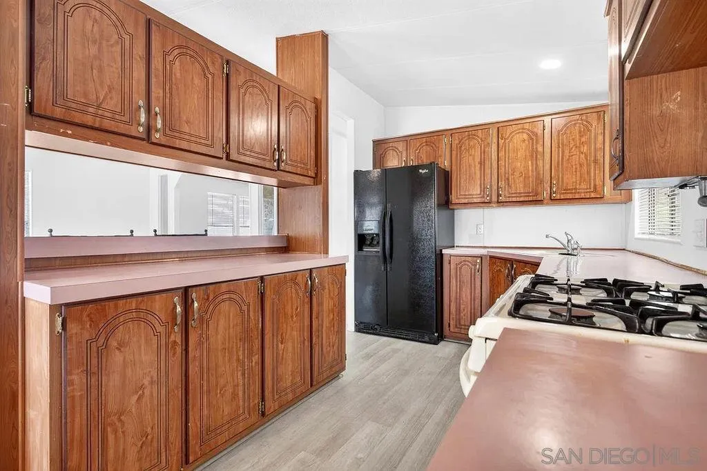 28890 Lilac Road Valley Center, CA 92082 - Photo 15 of 26 Gallery Image 15