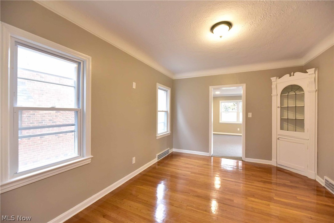3870 Bushnell Road Cleveland, OH 44118 - Photo 6 of 27 Gallery Image 6