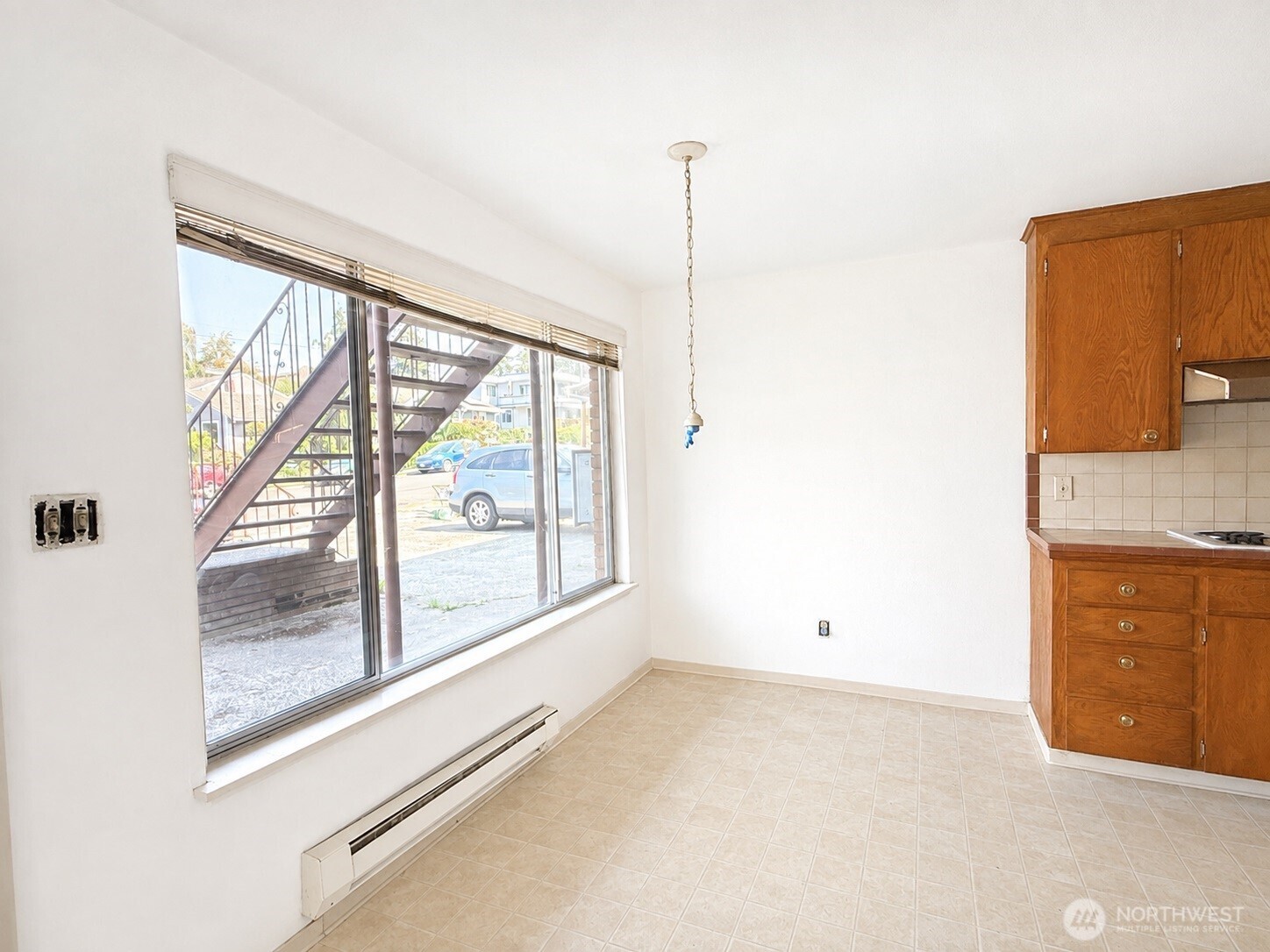 642 Maple Street Edmonds, WA 98020 - Photo 6 of 13 Gallery Image 6