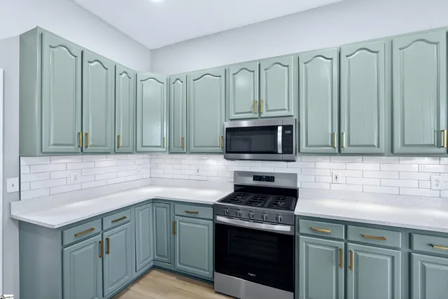 $437,000 | 7 Willow Oak Court, Simpsonville, SC 29681