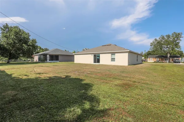 $2,700 | 2352 Southeast Surrey Place, Port St. Lucie, FL 34952