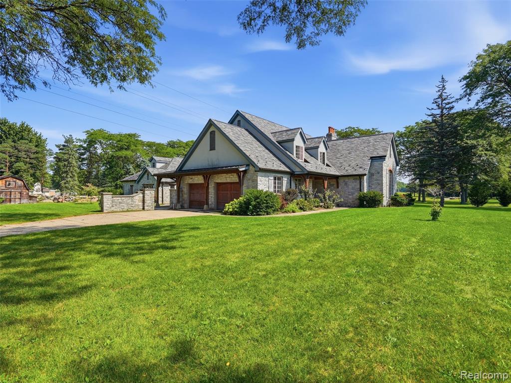 61400 Romeo Plank Road Ray, MI 48096 - Photo 6 of 99 Gallery Image 6