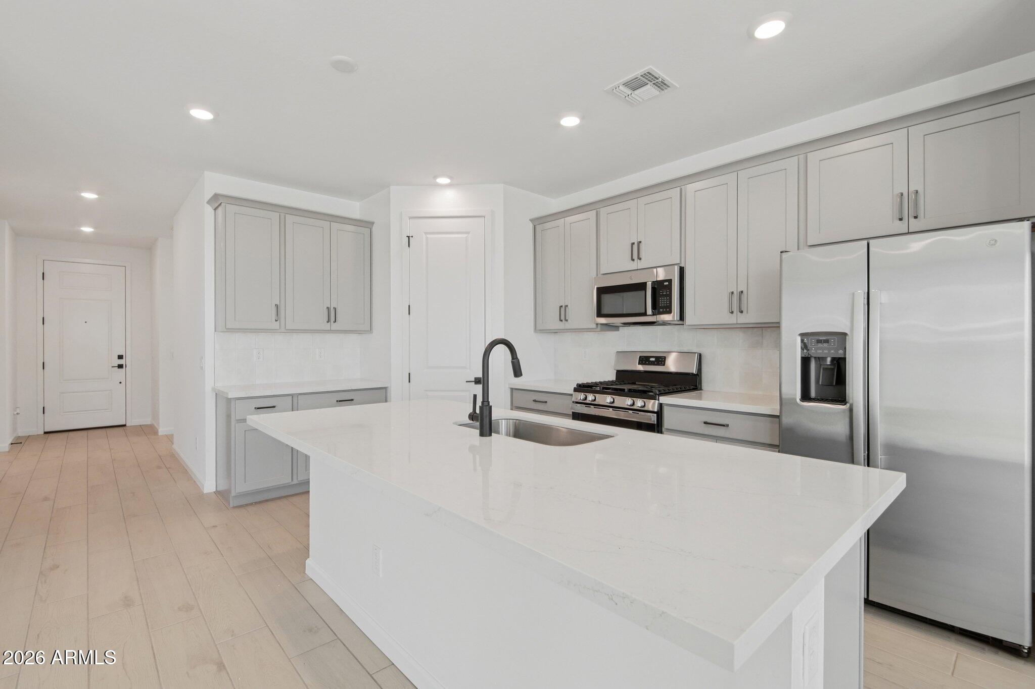 16231 West Bajada Road Surprise, AZ 85387 - Photo 12 of 40 12-web-or-mls-W Bajada Rd-S2802-012