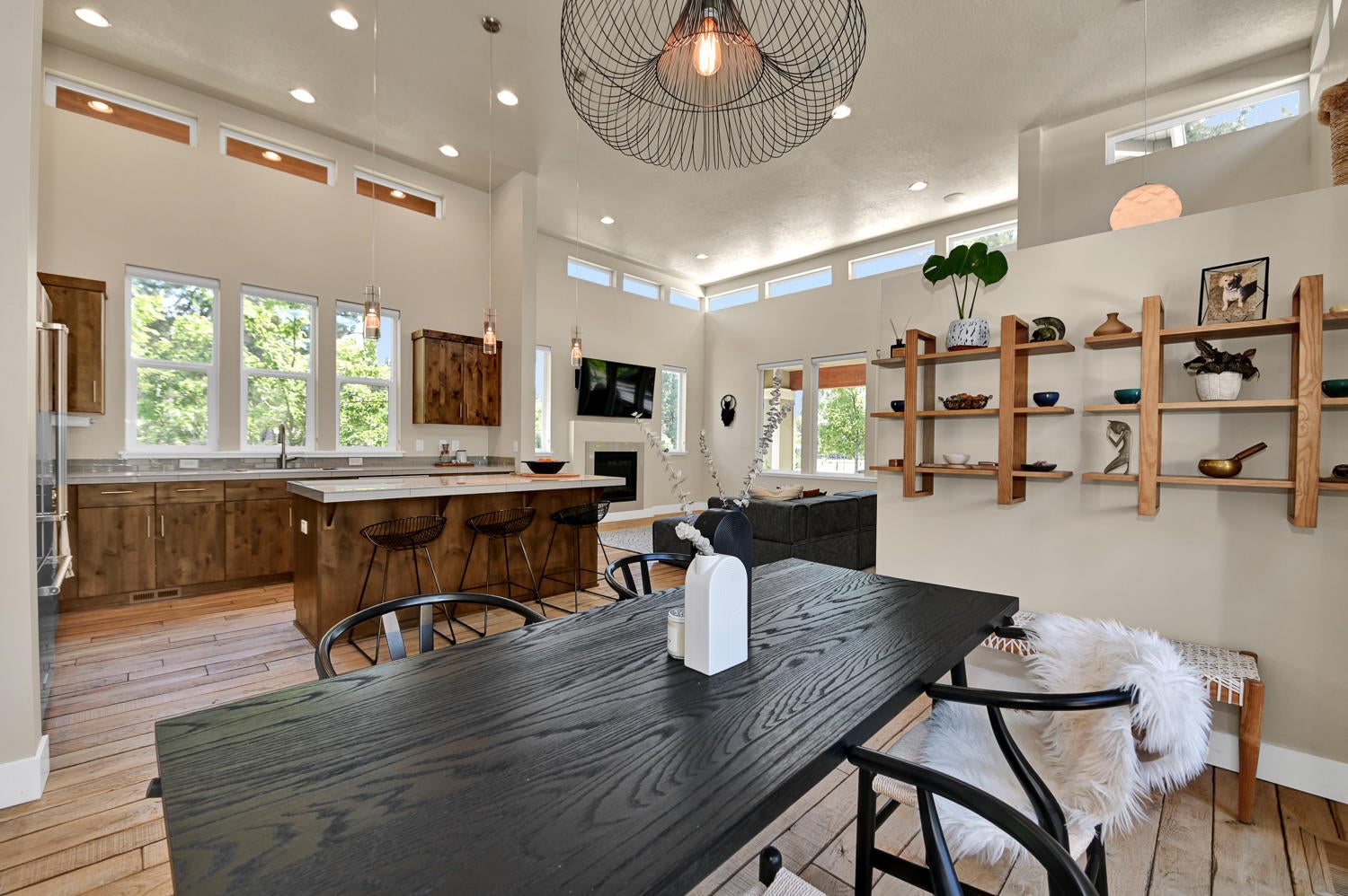 63360 O. B. Riley Road Bend, OR 97703 - Photo 20 of 51 18