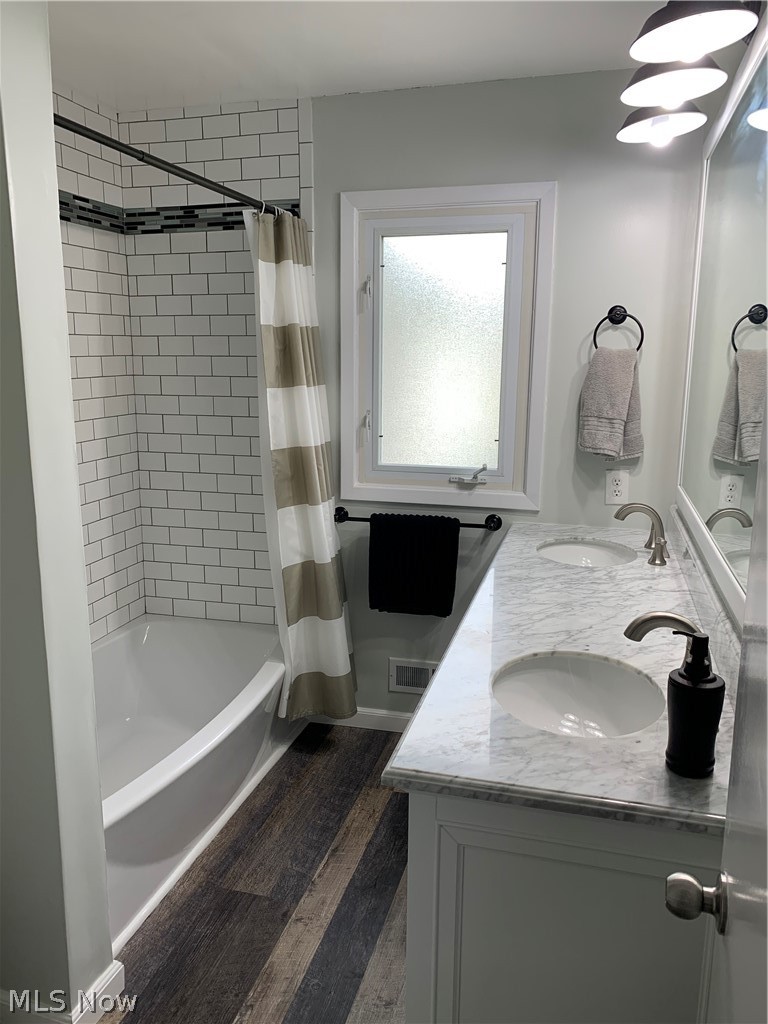 7301 Sagamore Road Cleveland, OH 44134 - Photo 14 of 20