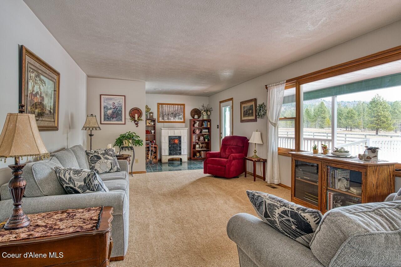 415 Shale Road Priest River, ID 83856 - Photo 15 of 58 Main Level Living Area