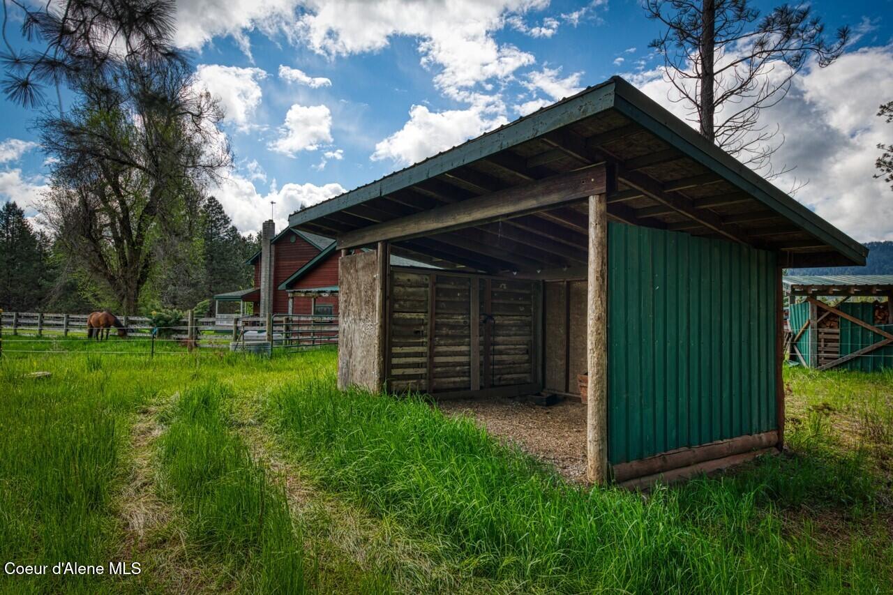 415 Shale Road Priest River, ID 83856 - Photo 39 of 58 HayWood Storage