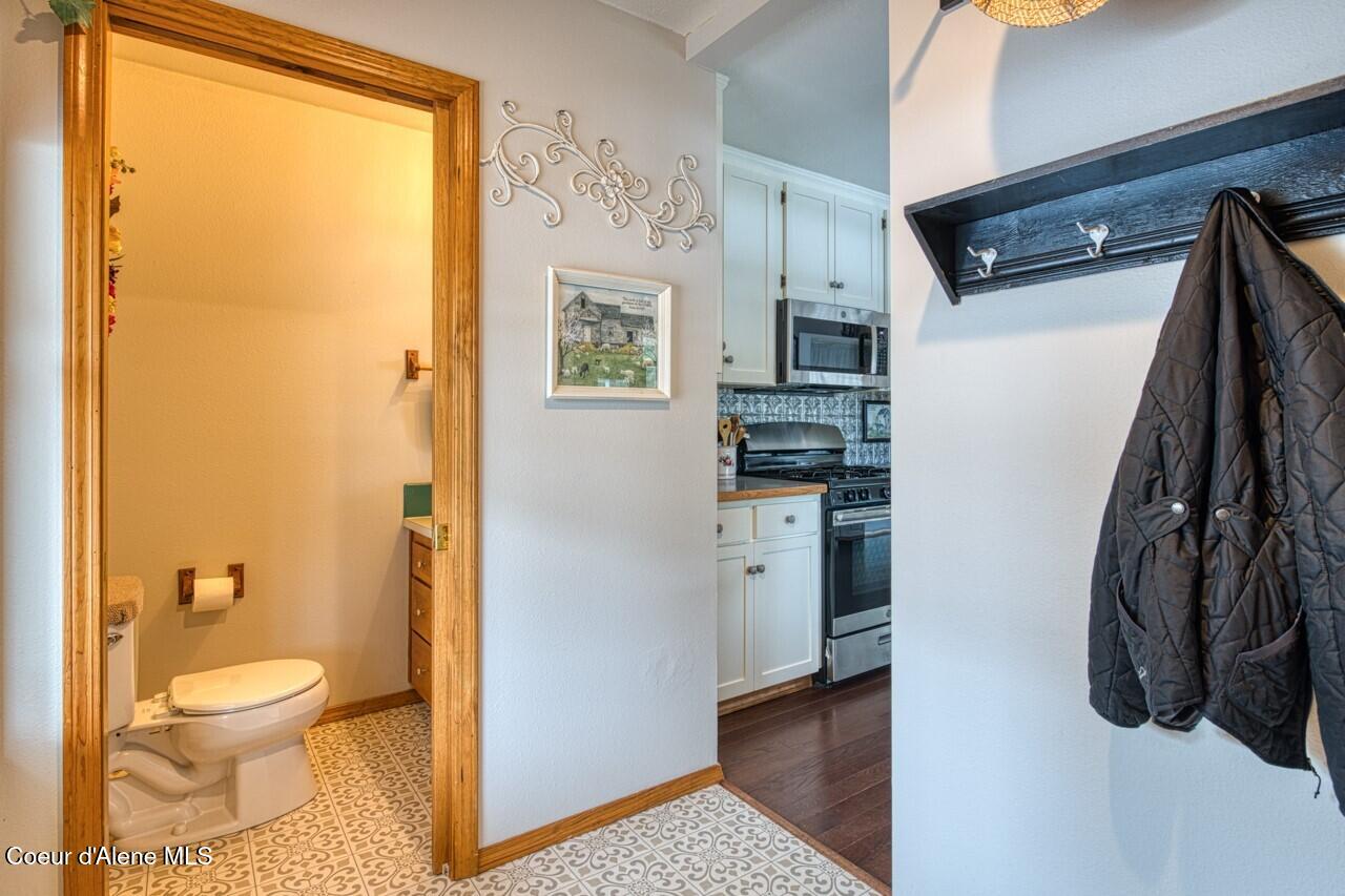 415 Shale Road Priest River, ID 83856 - Photo 10 of 58 Half Bath