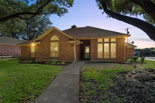 $389,000 | 416 Meadow Mountain Drive, Waco, TX 76712