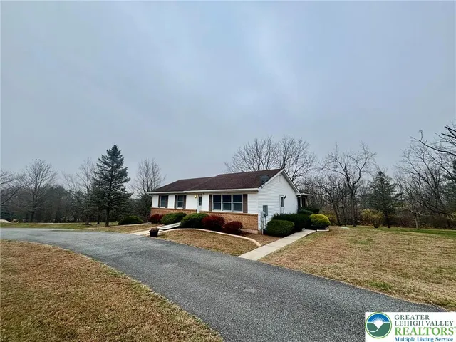 $399,900 | 132 Nazareth Drive, Nazareth, PA 18064