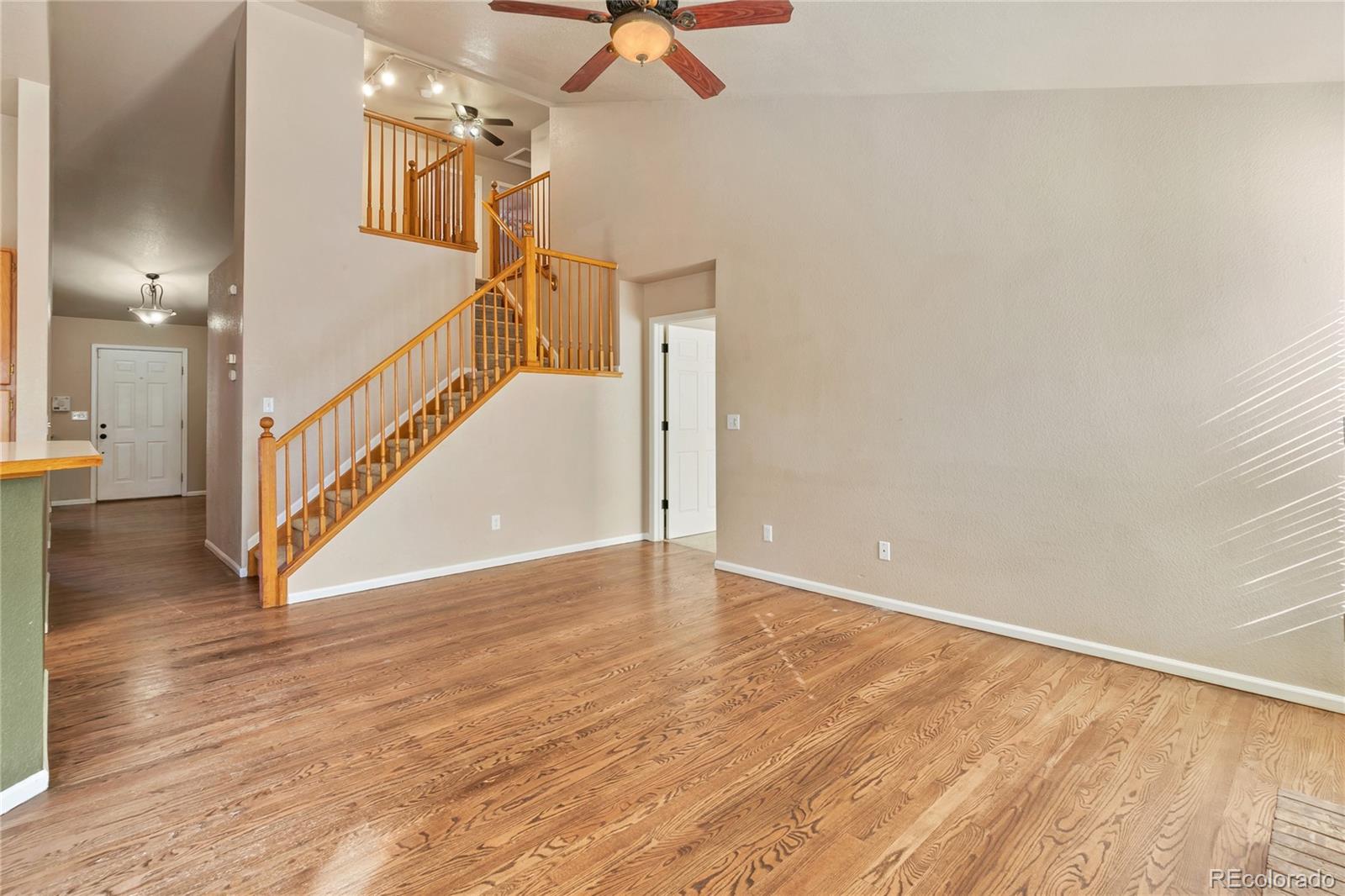 9753 Bucknell Way Highlands Ranch, CO 80129 - Photo 4 of 25 Gallery Image 4