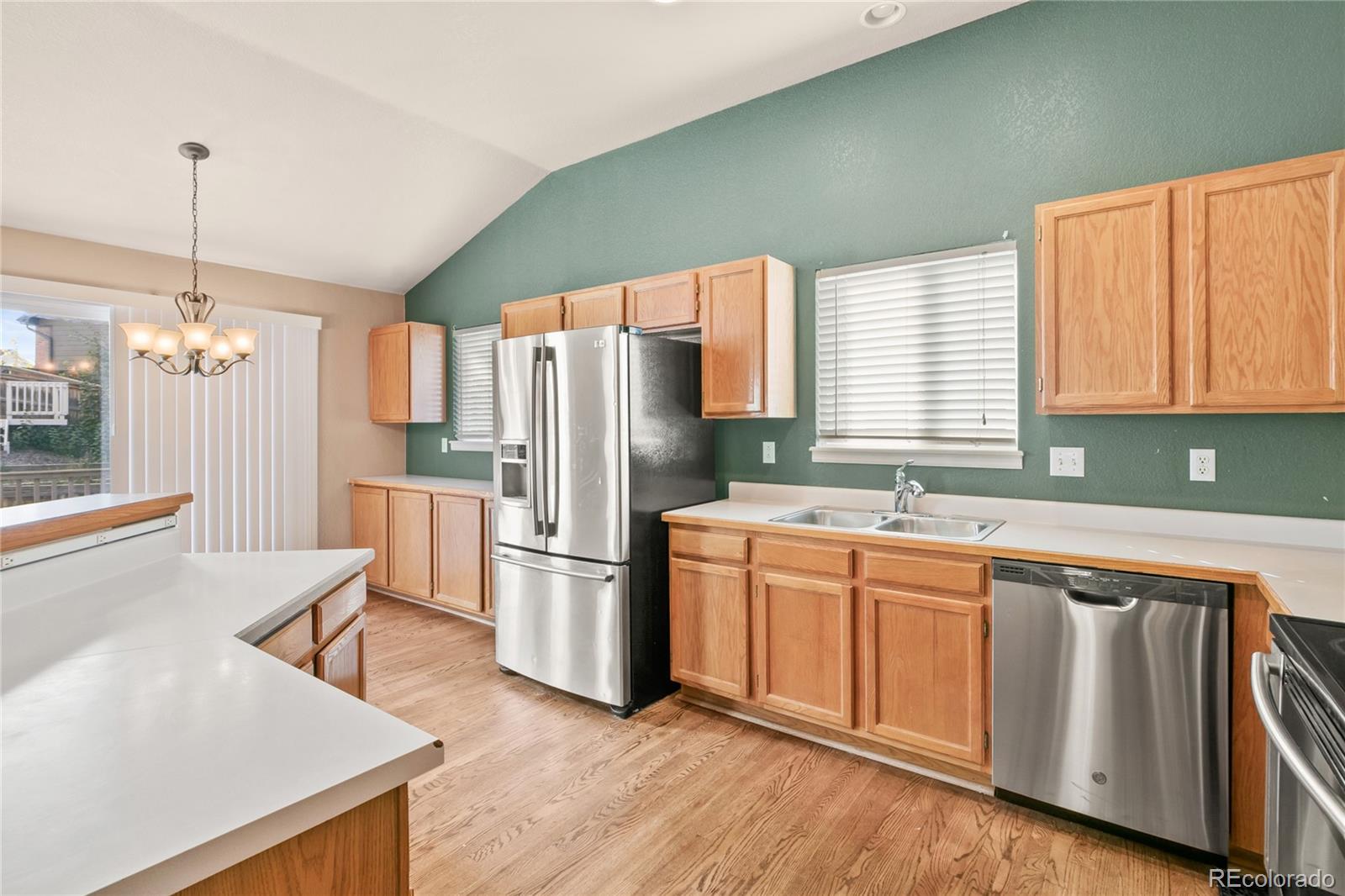 9753 Bucknell Way Highlands Ranch, CO 80129 - Photo 8 of 25 Gallery Image 8