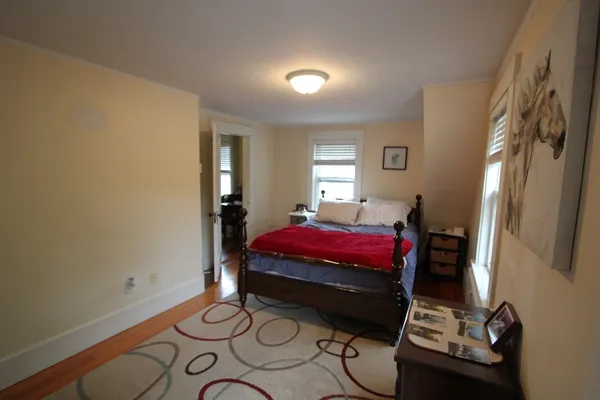 $2,700 | 41 South Street, Franklin, MA 02038