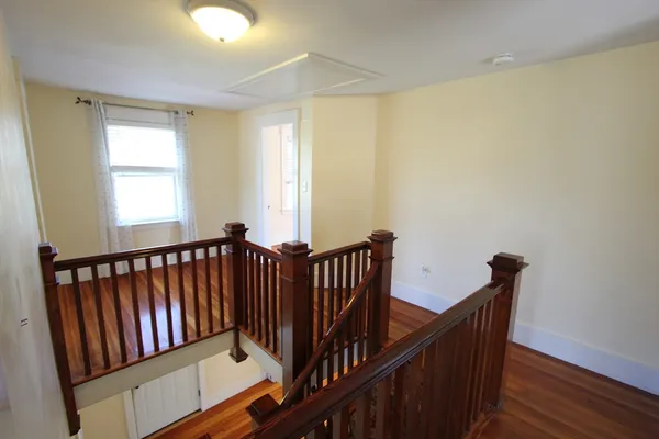 $2,700 | 41 South Street, Franklin, MA 02038