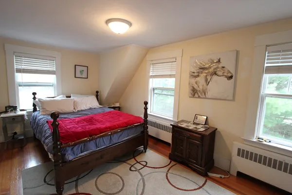 $2,700 | 41 South Street, Franklin, MA 02038