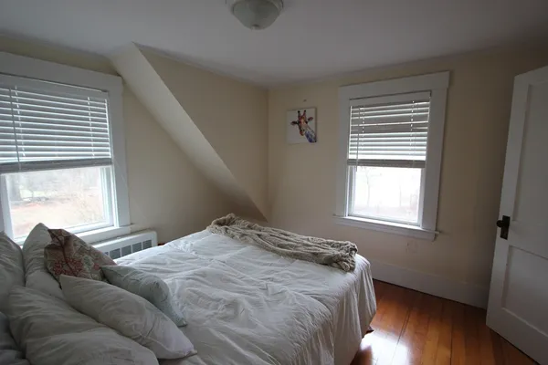 $2,700 | 41 South Street, Franklin, MA 02038