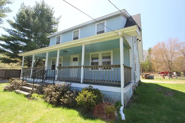 $2,700 | 41 South Street, Franklin, MA 02038