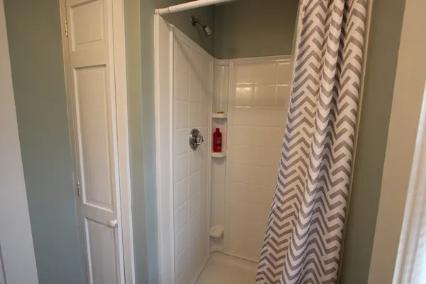 $2,700 | 41 South Street, Franklin, MA 02038