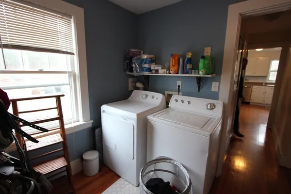 $2,700 | 41 South Street, Franklin, MA 02038