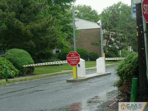 183 Evergreen Road, Unit 5B Edison, NJ 08837 - Photo 4 of 5 Gallery Image 4
