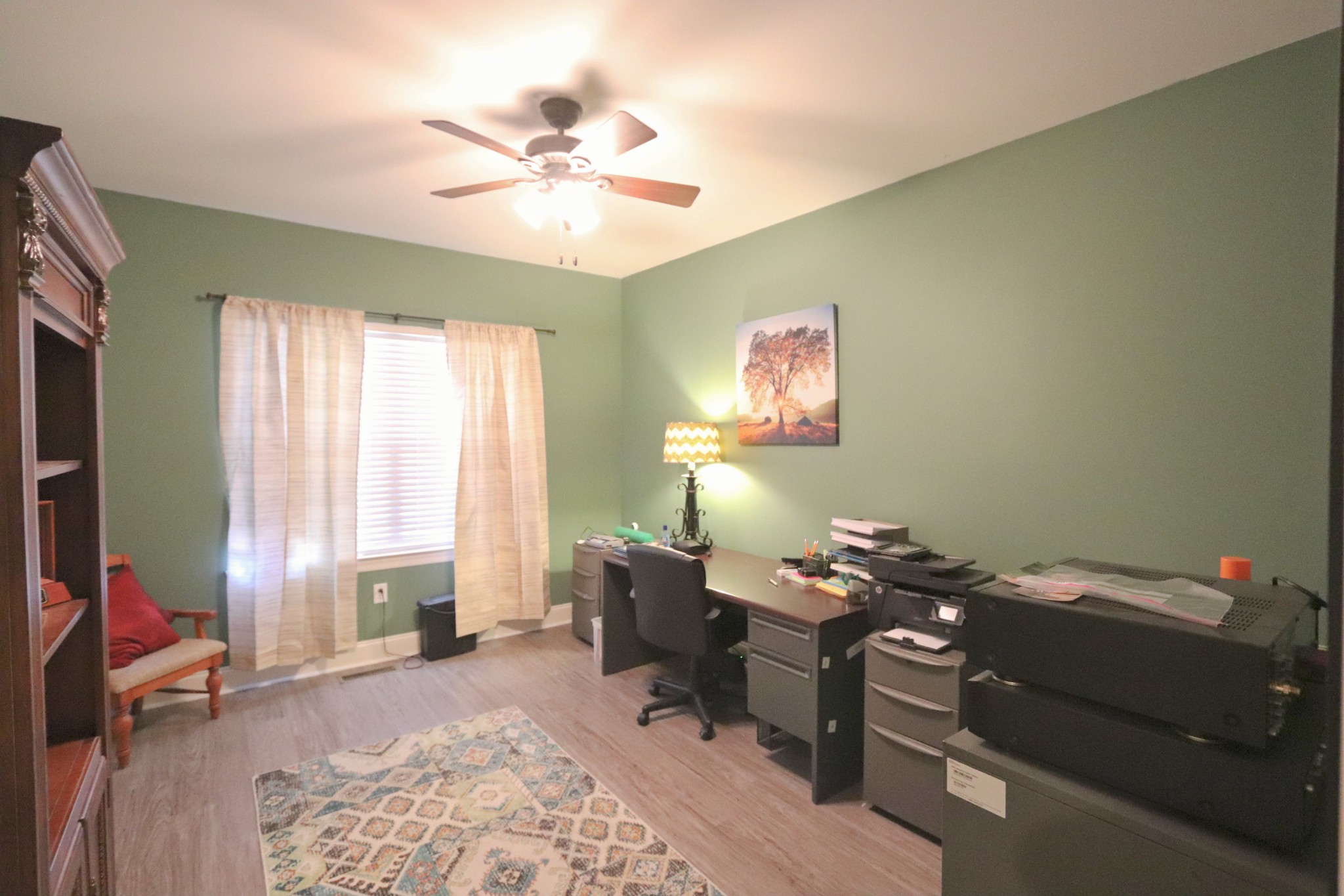 621 Hamilton Chambers Road Lebanon, TN 37087 - Photo 17 of 37 a workspace with furniture and a window