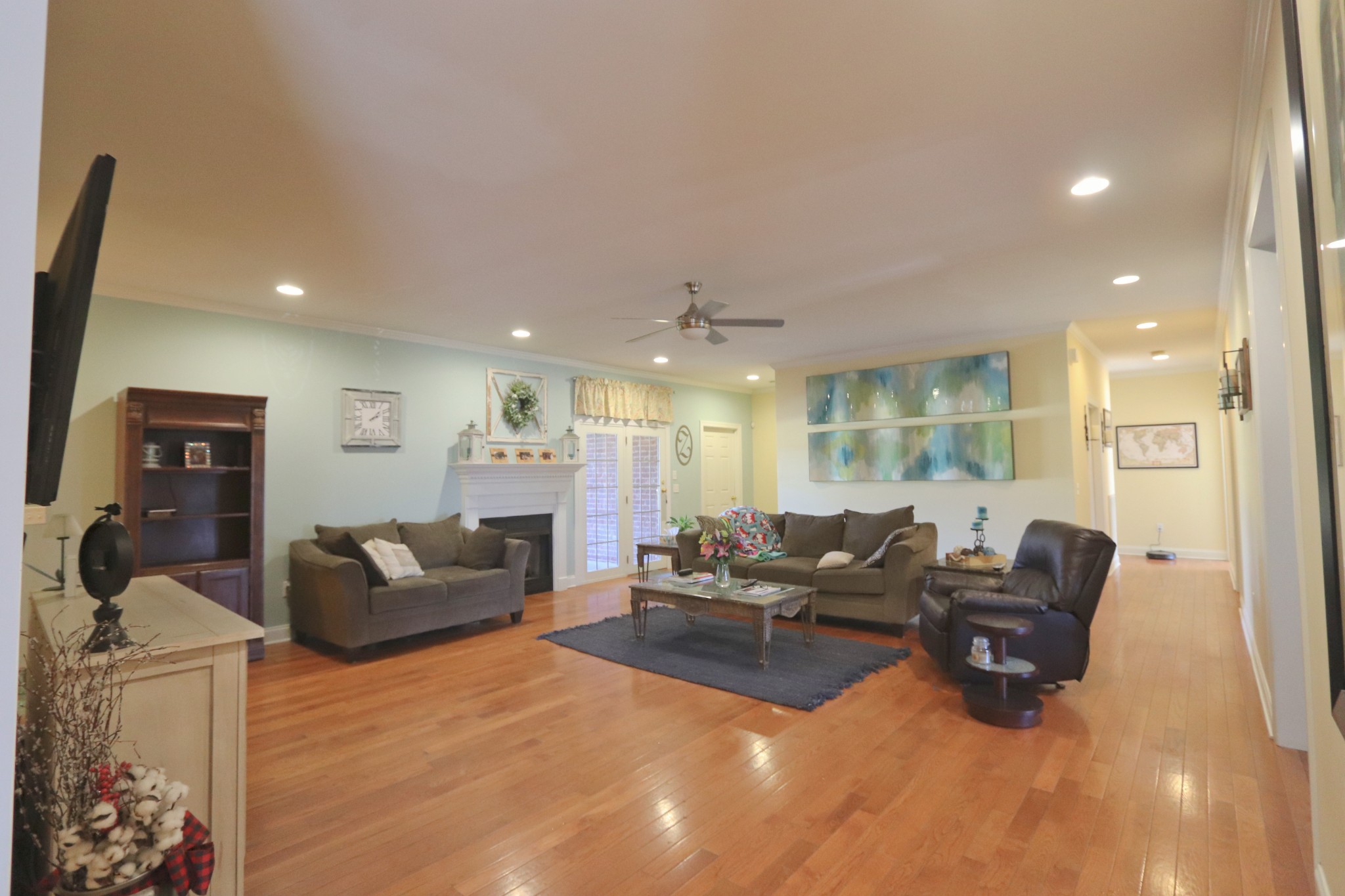 621 Hamilton Chambers Road Lebanon, TN 37087 - Photo 5 of 37 a living room with furniture