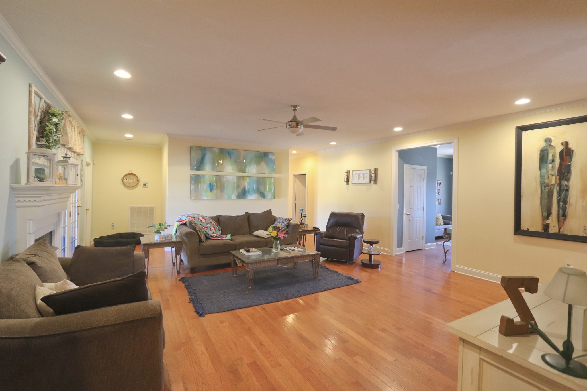 621 Hamilton Chambers Road Lebanon, TN 37087 - Photo 6 of 37 a living room with furniture