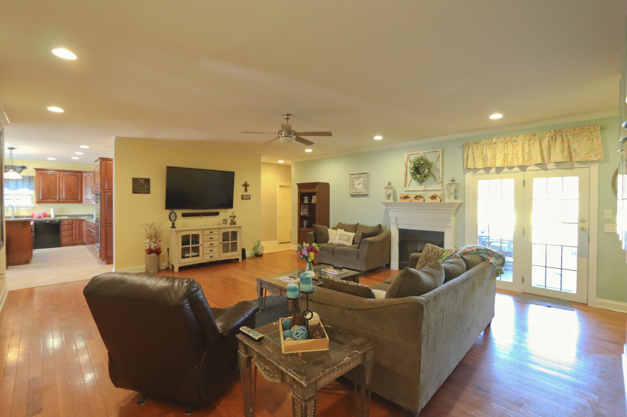 621 Hamilton Chambers Road Lebanon, TN 37087 - Photo 7 of 37 a living room with furniture and a flat screen tv