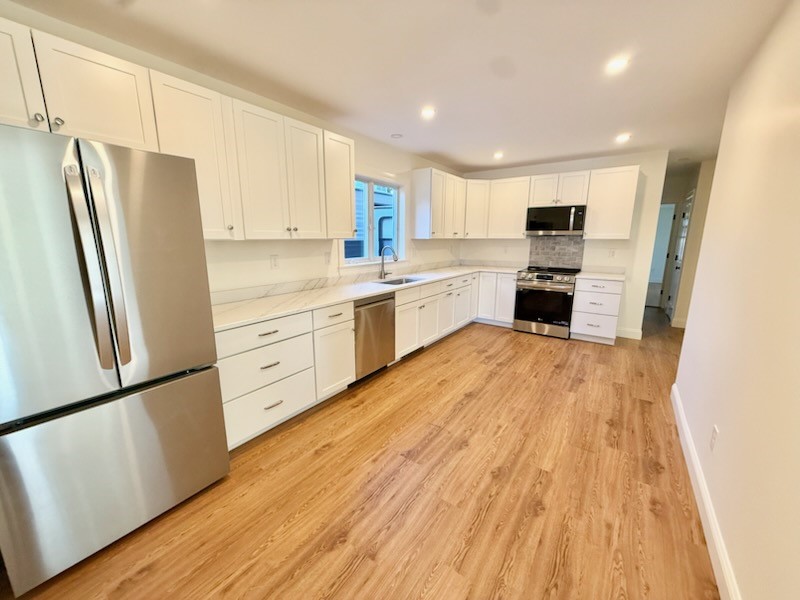 3 Freeborn Street, Unit 1 Newport, RI 02840 - Photo 7 of 17