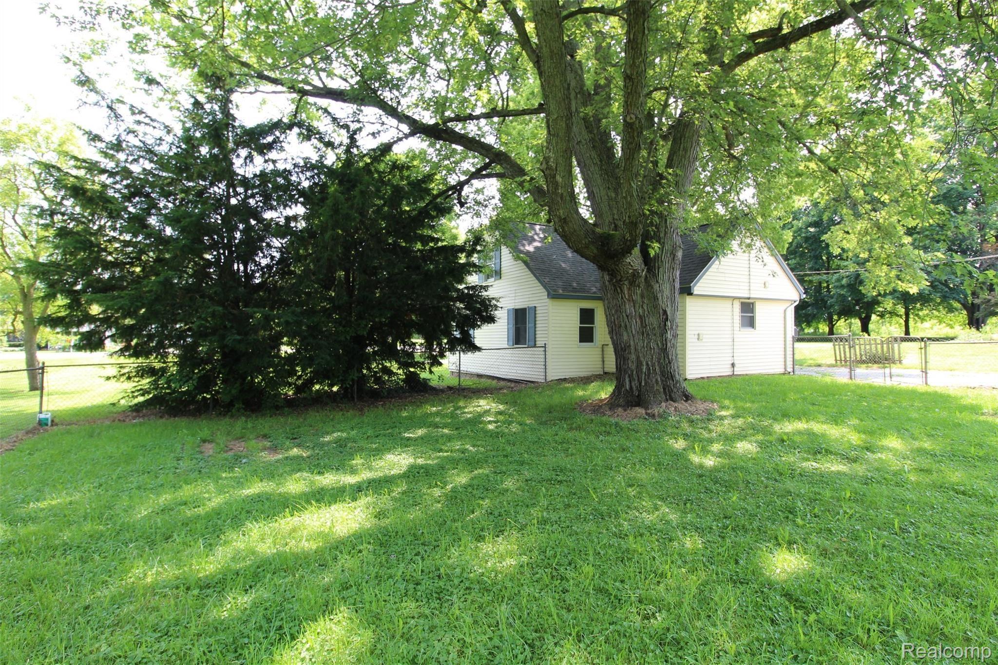 4333 East Mt Morris Road Mount Morris, MI 48458 - Photo 28 of 31 IMG_4410.JPG