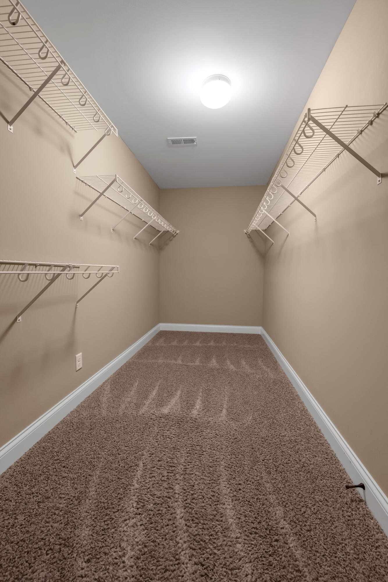 521 Raven Road Versailles, KY 40383 - Photo 50 of 82 Primary Closet