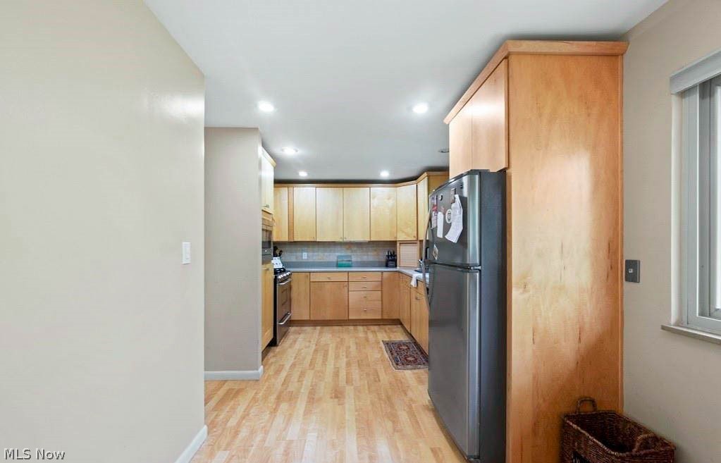 1115 Rutherford Road Cleveland, OH 44112 - Photo 8 of 25