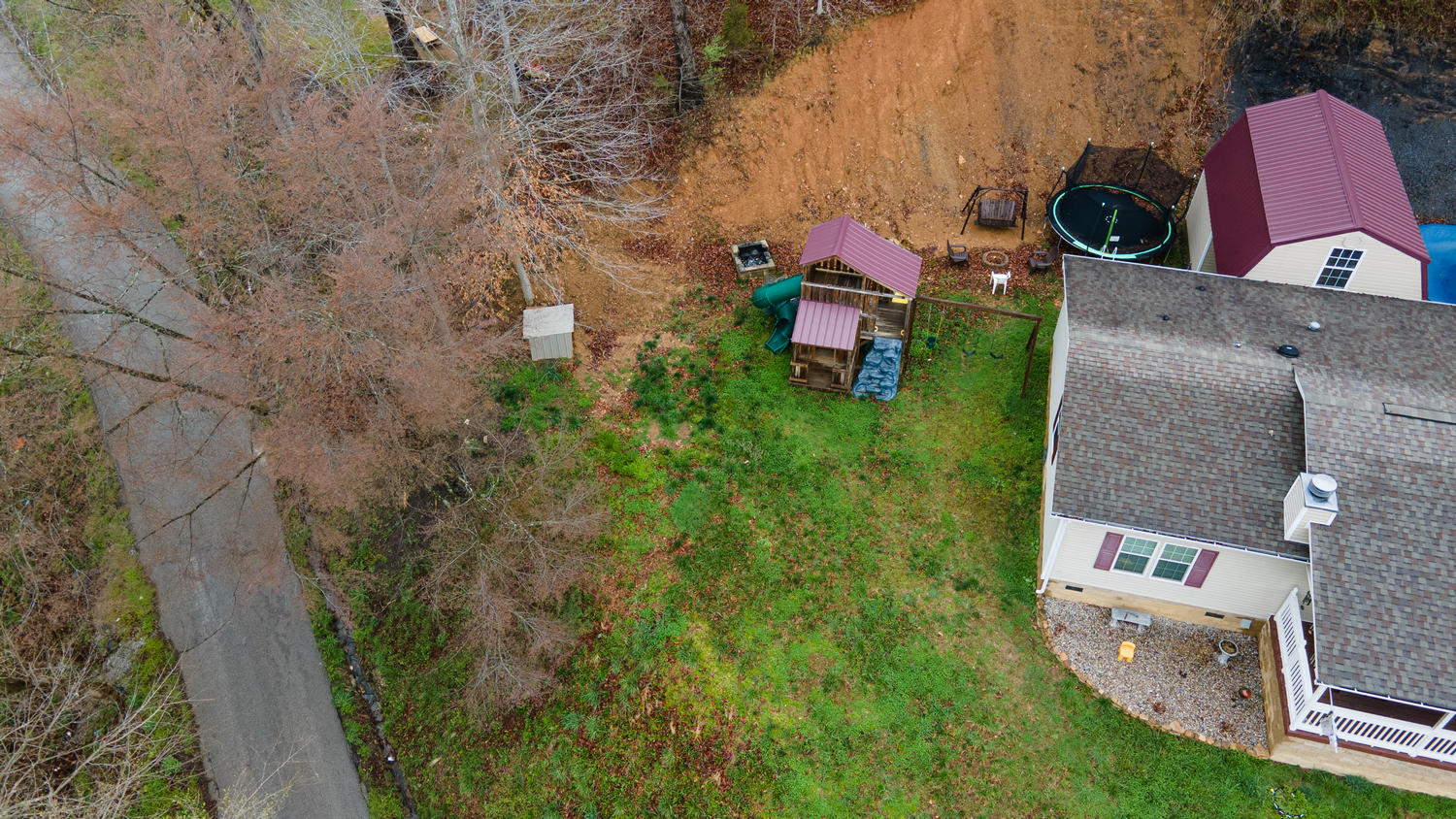 82 Smith Road Manchester, KY 40962 - Photo 10 of 48 D3A581CA-27ED-405B-8038-4A8CF91A110A