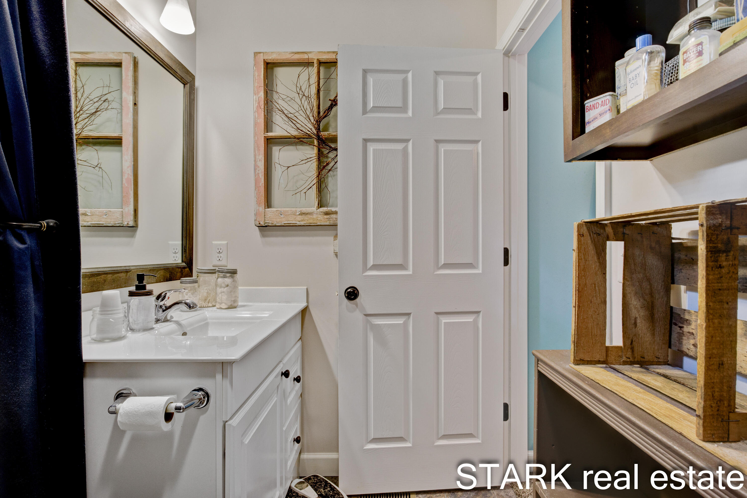 6663 Hall Road Muskegon, MI 49442 - Photo 26 of 52 Rob Stark 6663 Hall Road-28