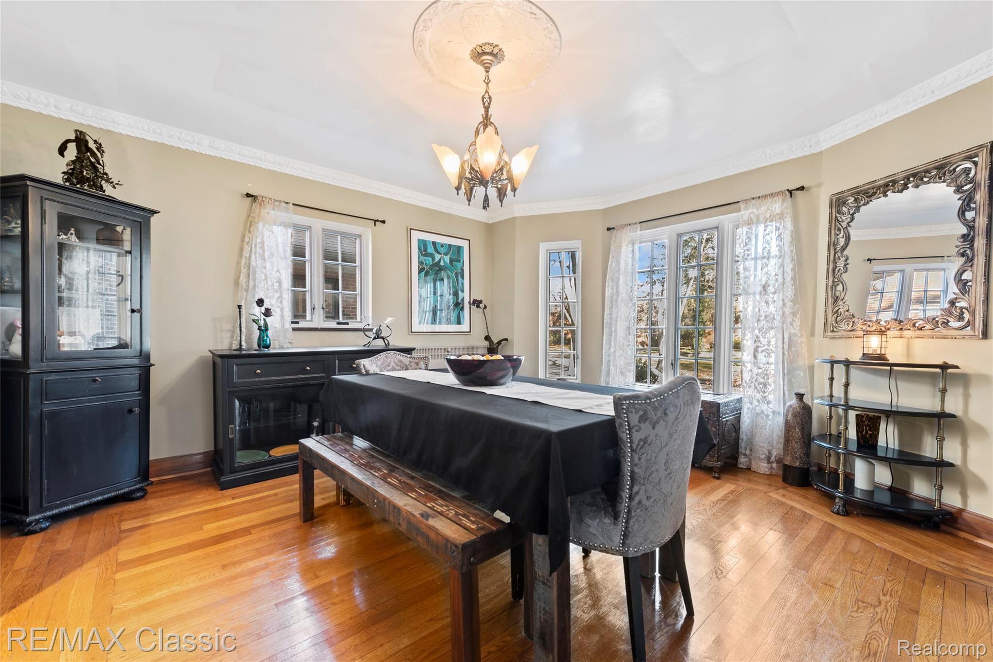 1241 Bishop Road Grosse Pointe, MI 48230 - Photo 13 of 47 Hommati.com-1241_Bishop_Rd_MI-11-24-2021-12