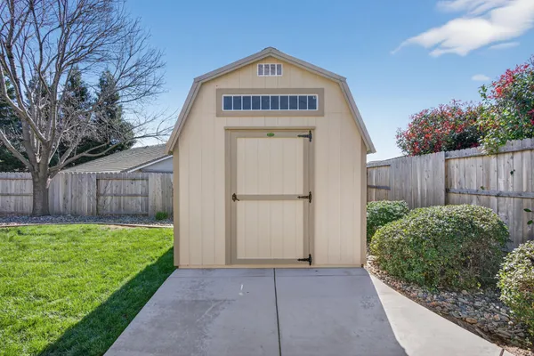 $609,900 | 751 Woodacre Drive, Redding, CA 96002