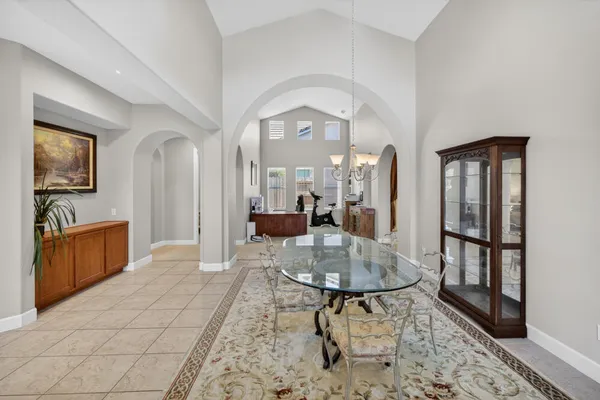 $609,900 | 751 Woodacre Drive, Redding, CA 96002