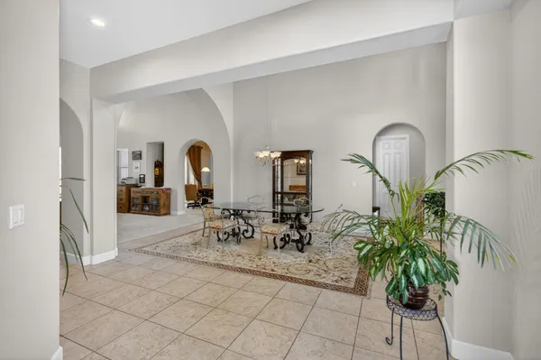 $609,900 | 751 Woodacre Drive, Redding, CA 96002