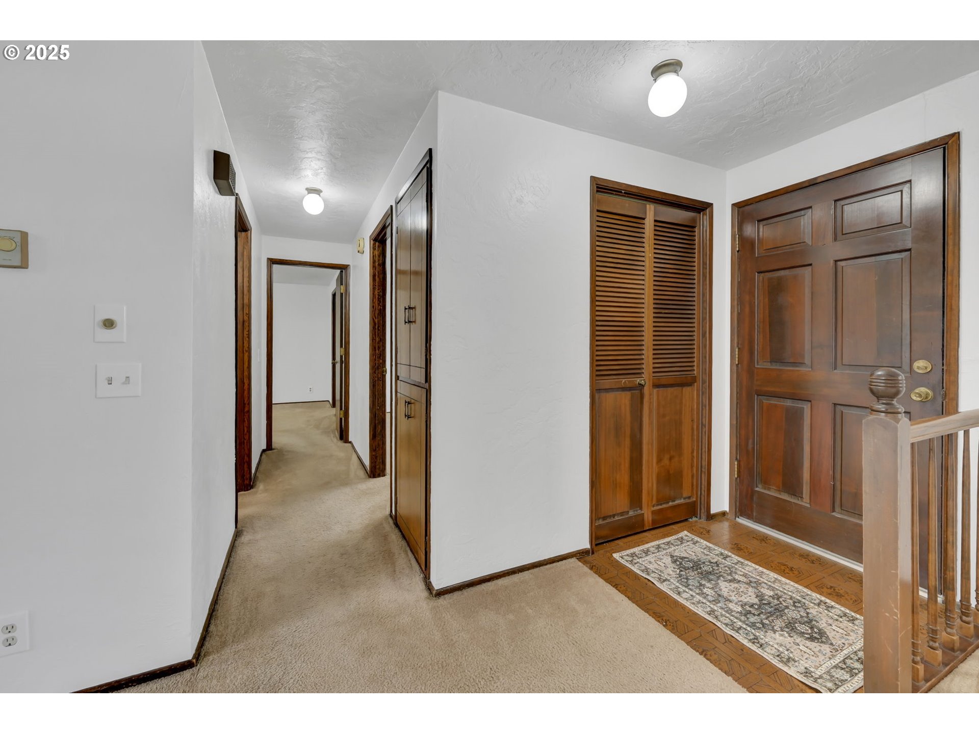 2480 Chuckanut Street Eugene, OR 97408 - Photo 17 of 44 a view interior of the house